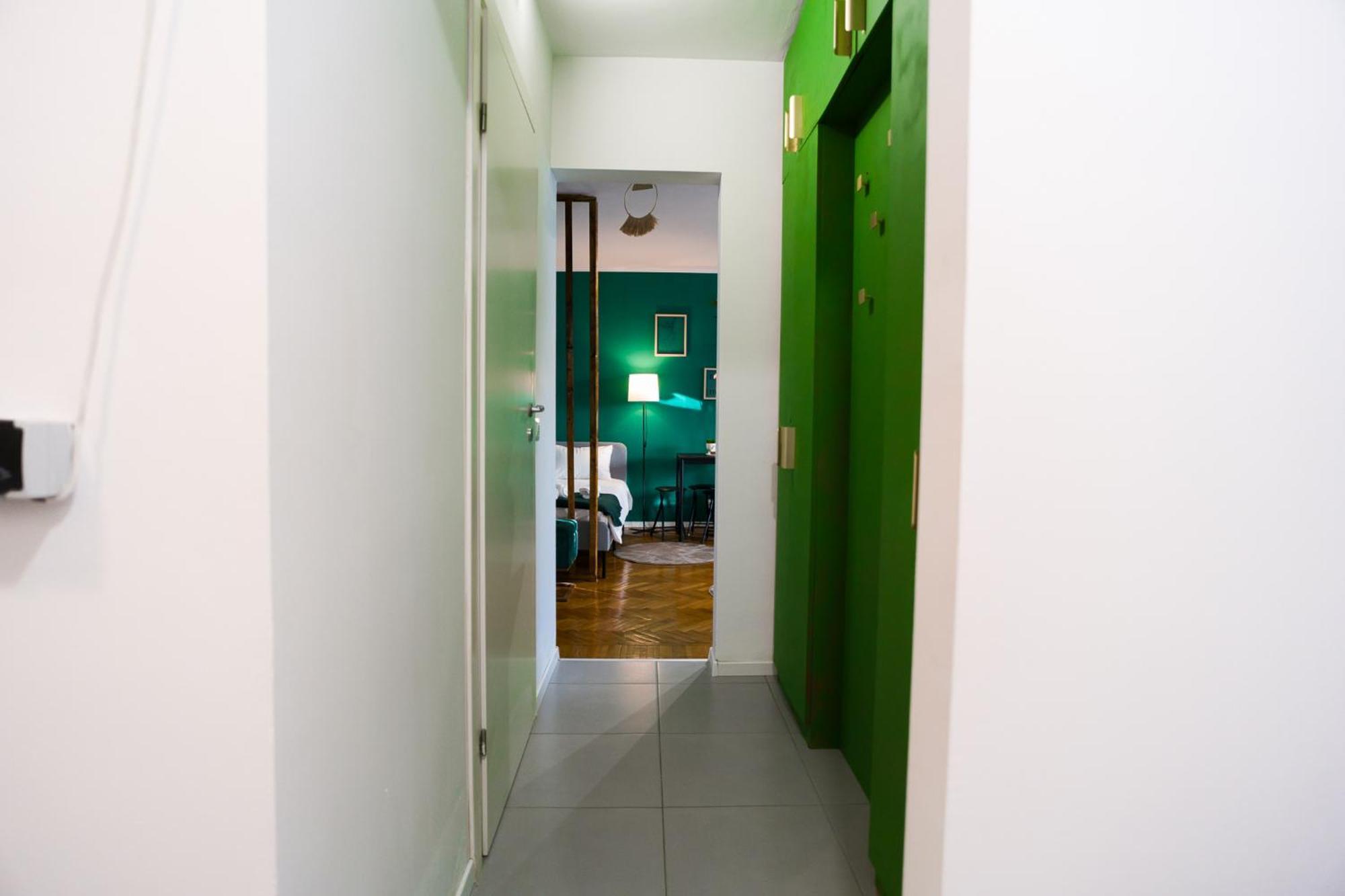 Hacienda Royal Palace - Central Designer Apartment Bucharest Exterior photo